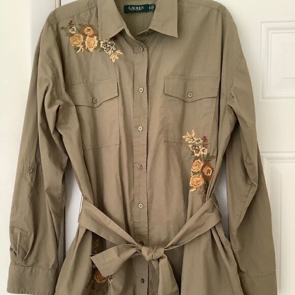 RALPH LAUREN FLORAL EMBROIDERED MILITARY WOMAN BUTTON DOWN SHIRT… - Picture 14 of 16